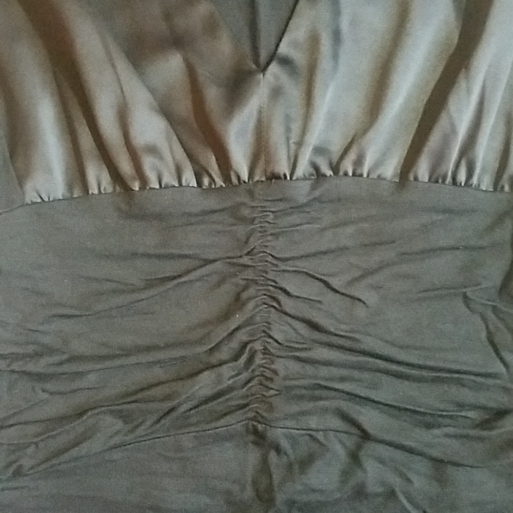 The Limited sleeveless blouse. - Picture 2 of 8